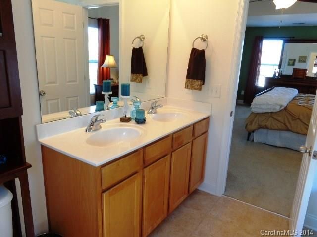 228 Margaret Hoffman Dr, Mount Holly, NC 28120
