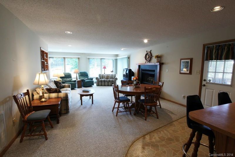 7619 Dellinger Rd, Denver, NC 28037