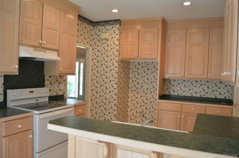 1103 Fairfield Dr, Gastonia, NC 28054