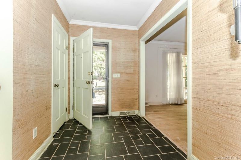 1228 Bearmore Dr, Charlotte, NC 28211