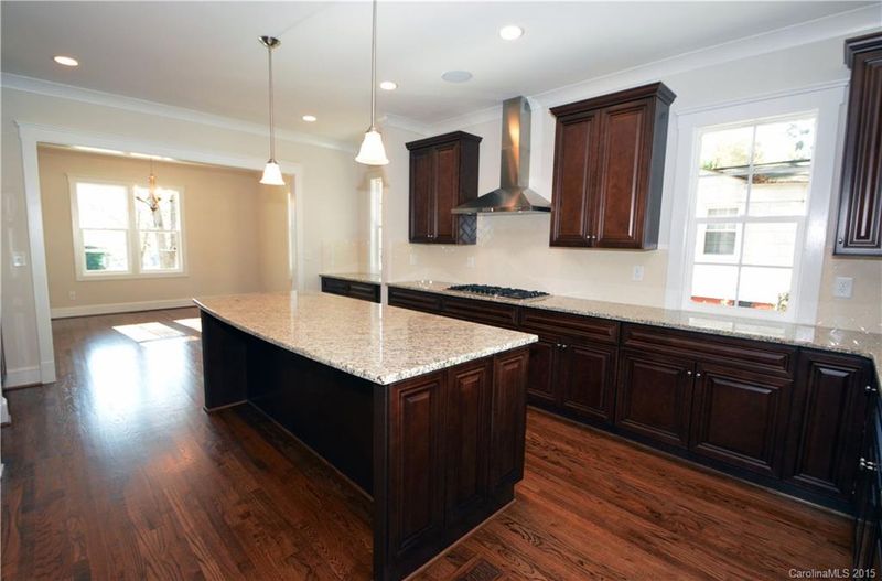 401 Dover Ave, Charlotte, NC 28209