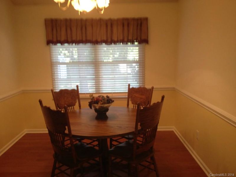 2725 Windsor Chase Dr, Matthews, NC 28105