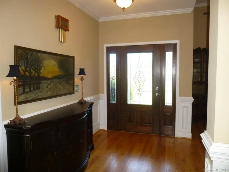 109 Creek View Ct, Mount Holly, NC 28120