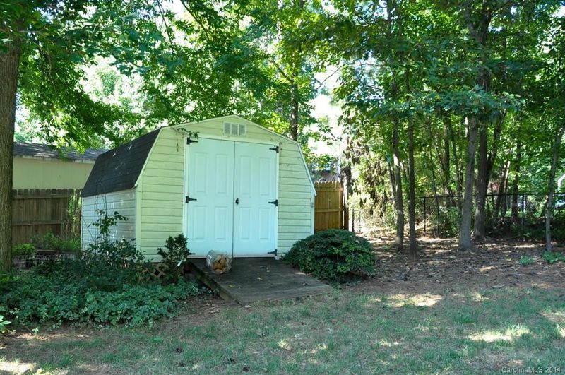 330 Robinson Rd, Mooresville, NC 28117