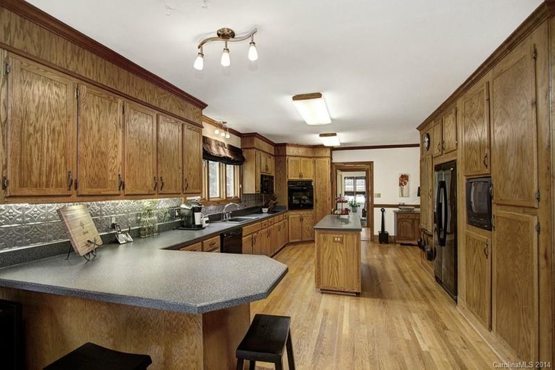 825 Family Dr, Midland, NC 28107