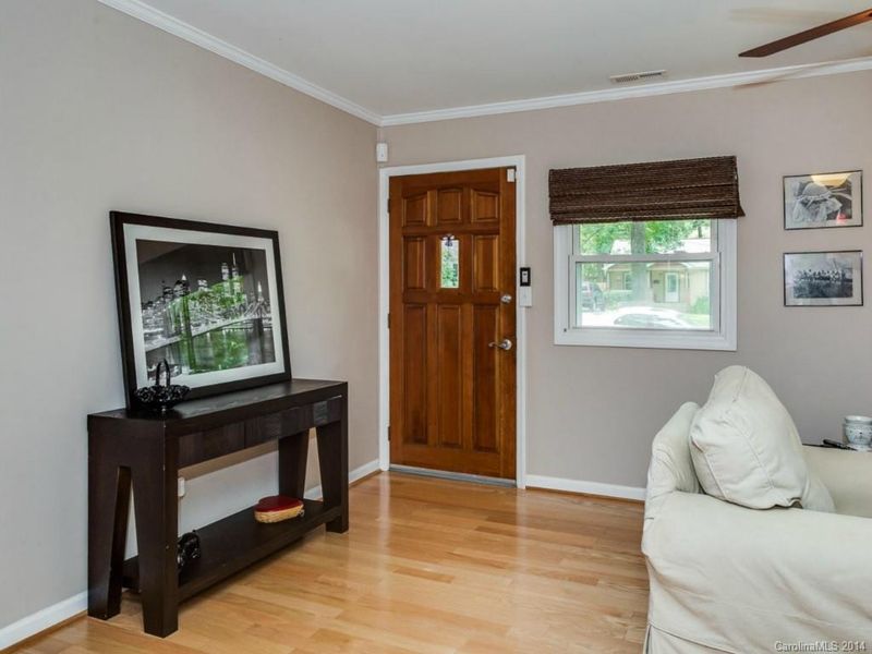 1814 Arnold Dr, Charlotte, NC 28205