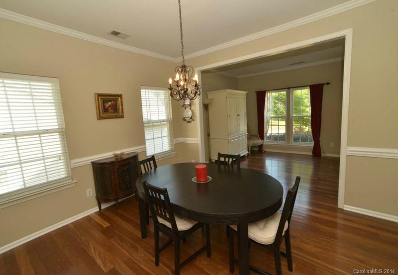 12545 Cardinal Woods Dr, Pineville, NC 28134