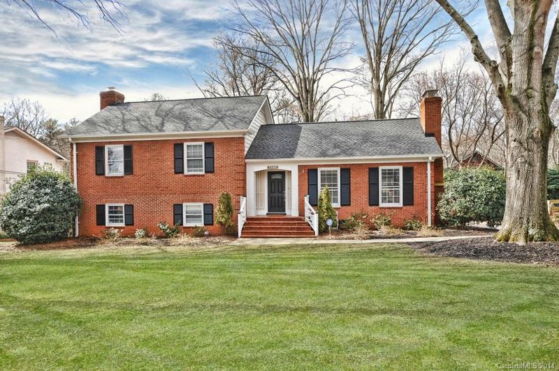 4710 Walker Rd, Charlotte, NC 28211
