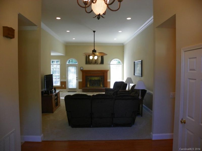 4872 Sherborne Dr, Harrisburg, NC 28075