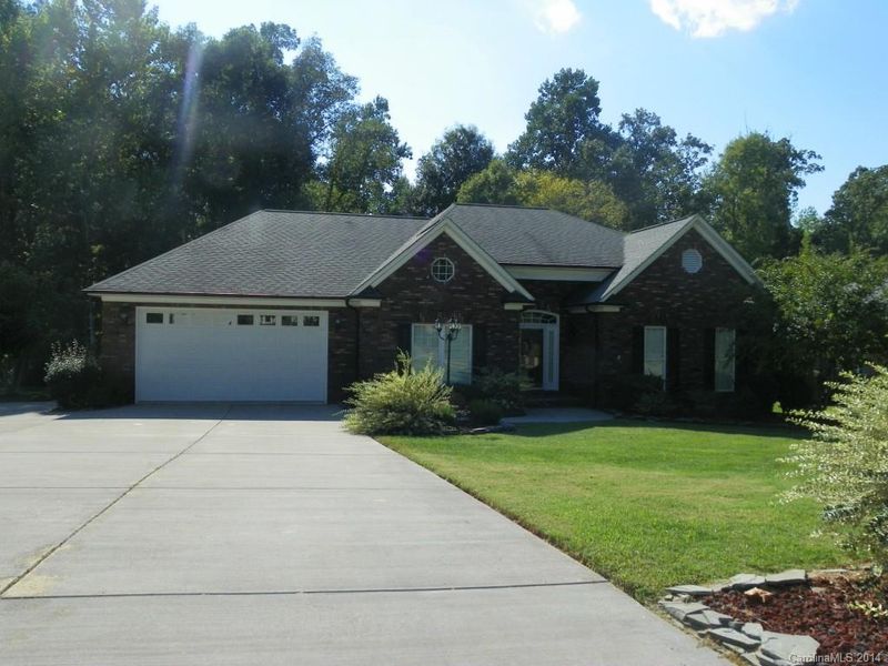 4872 Sherborne Dr, Harrisburg, NC 28075