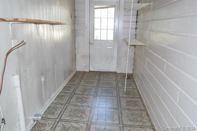 507 N Hill St, Dallas, NC 28034