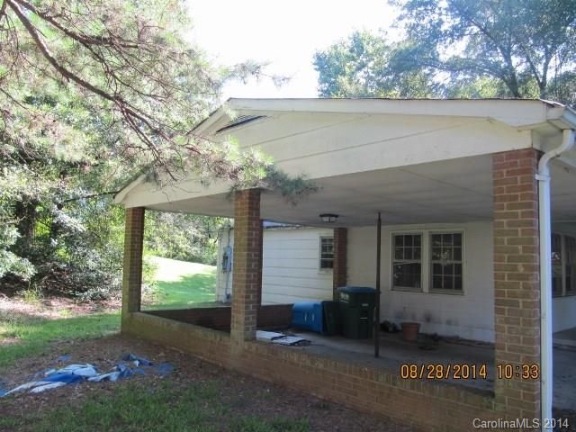 107 Lee Ave, Bessemer City, NC 28016
