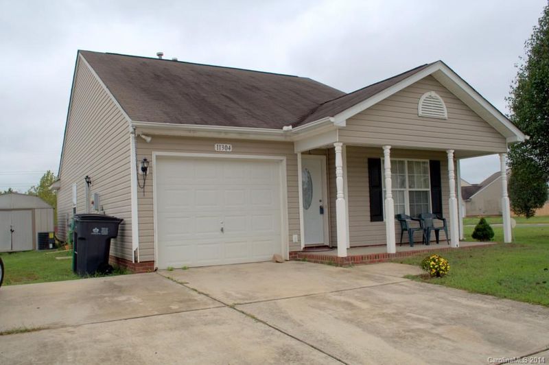 11304 Silver Glen Ln, Charlotte, NC 28262