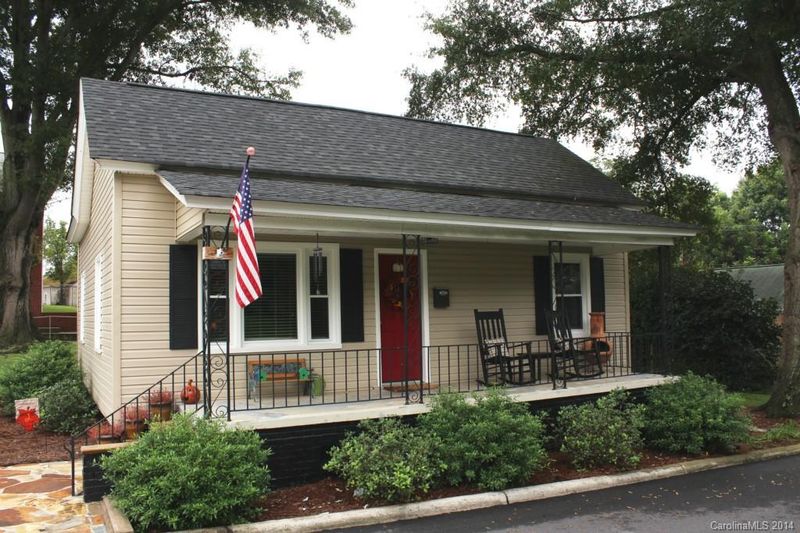 102 Sixth St, Cramerton, NC 28012