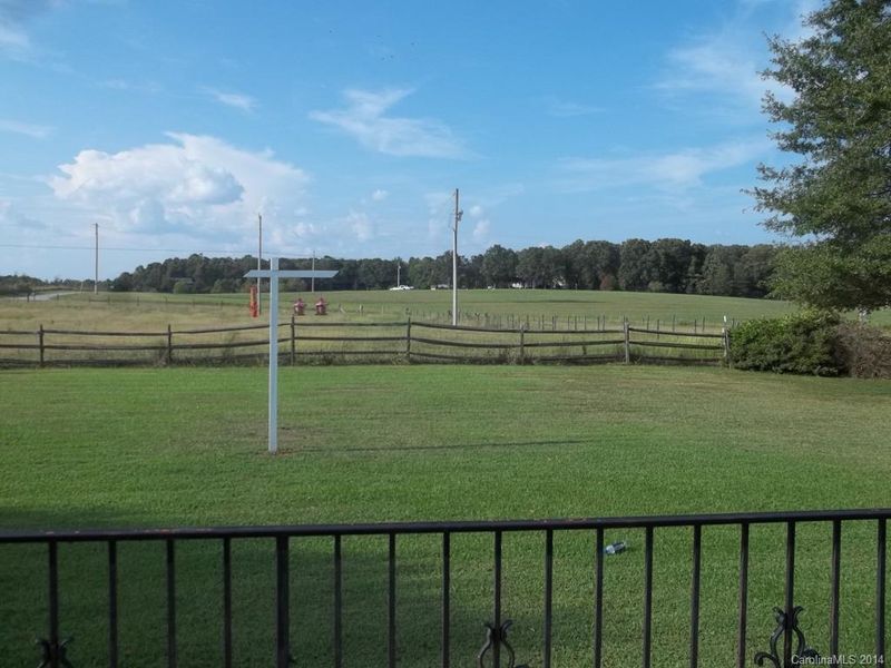 1410 Mullis Rd, Monroe, NC 28112