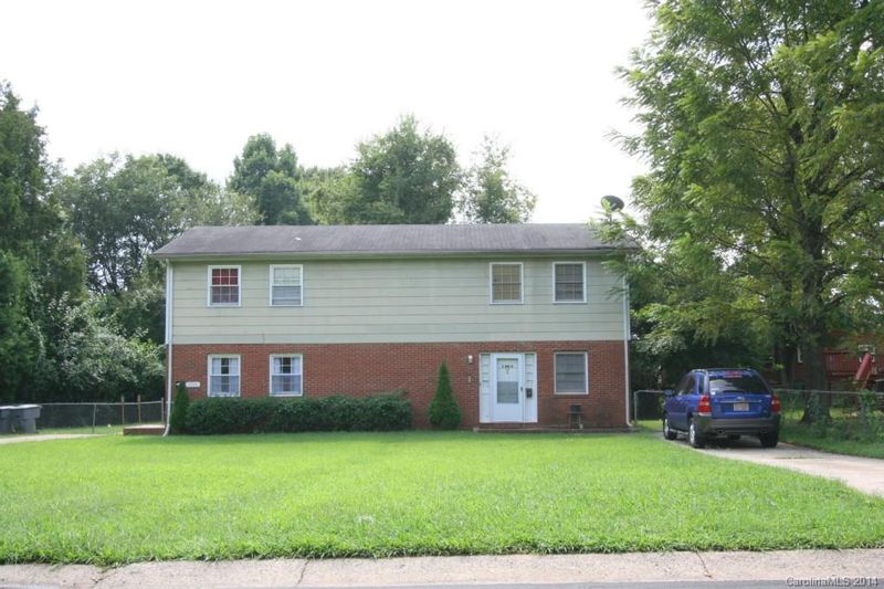 3506 Burner Dr, Charlotte, NC 28205