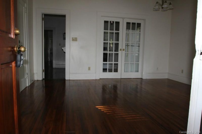 322 Walnut Ave #D, Charlotte, NC 28208