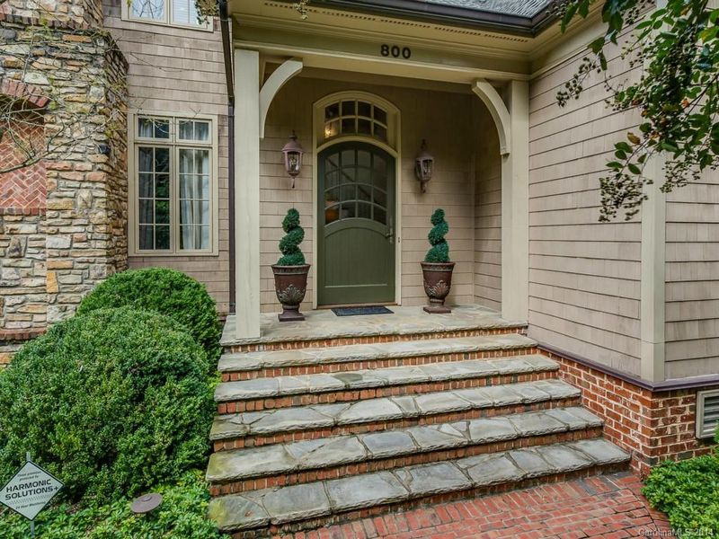800 Hungerford Pl, Charlotte, NC 28207