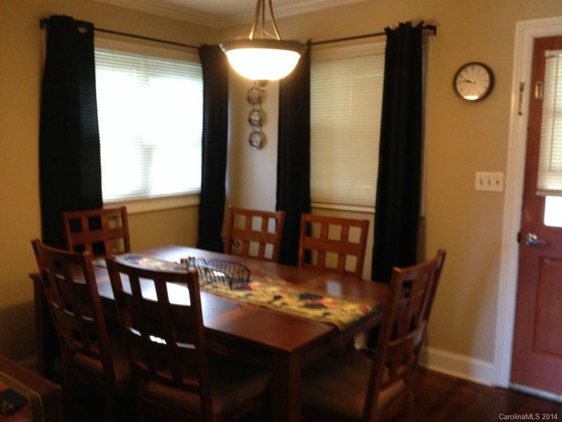 601 Tuckaseege Rd, Mount Holly, NC 28120