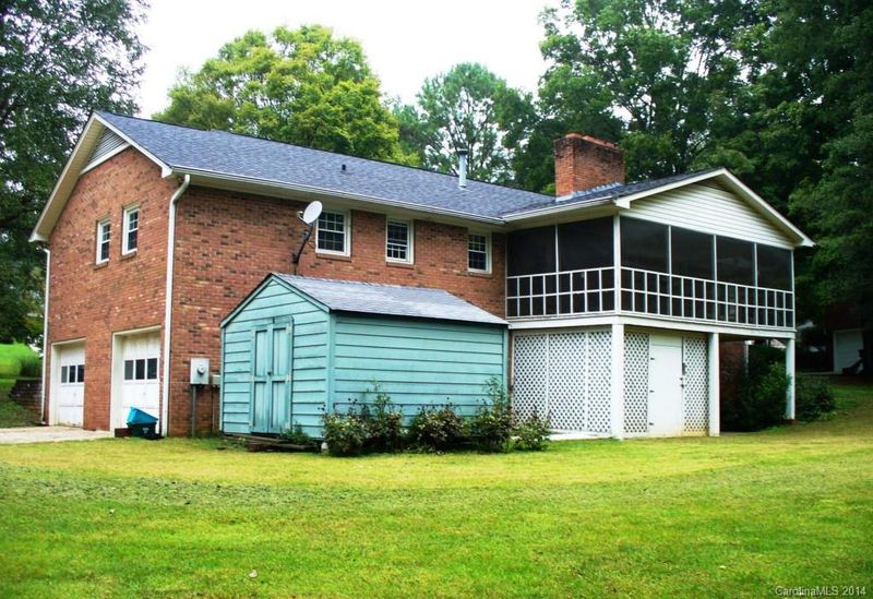 702 Woodend Dr, Concord, NC 28025
