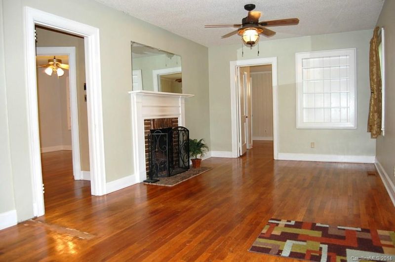 1327 Richland Dr, Charlotte, NC 28205