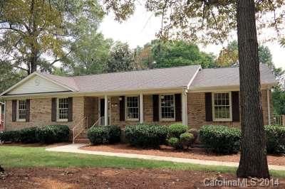 918 Nottingham Dr, Gastonia, NC 28054