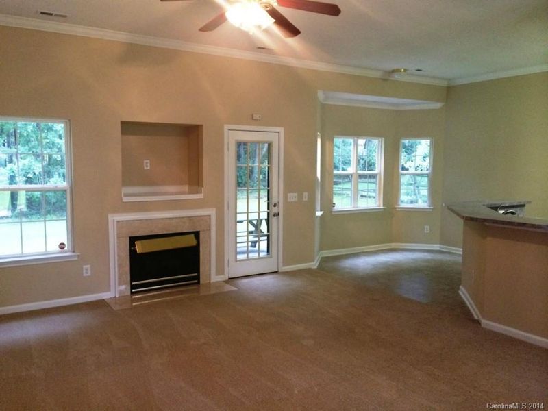 7923 Ebony Rd, Charlotte, NC 28216