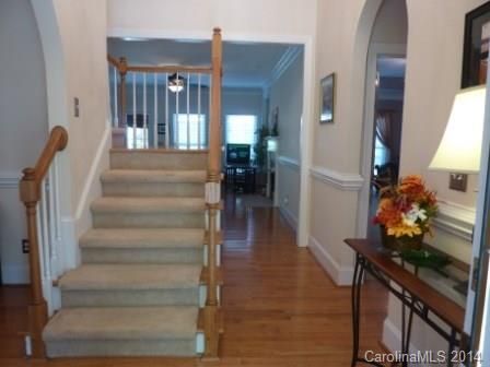 9020 Sandpiper Dr, Charlotte, NC 28277