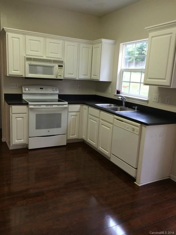 6314 Dillard Ridge Dr, Charlotte, NC 28216