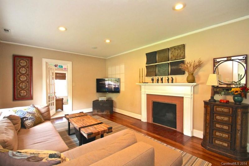 1304 Morningside Dr, Charlotte, NC 28205