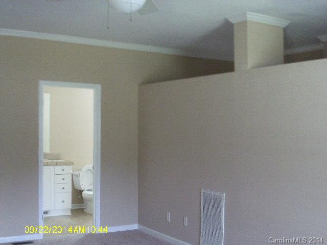 211 Rainbow Cir, Clover, SC 29710