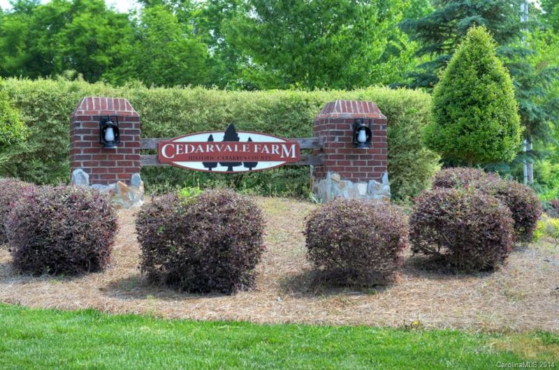 11005 Thornbeck Ln, Midland, NC 28107