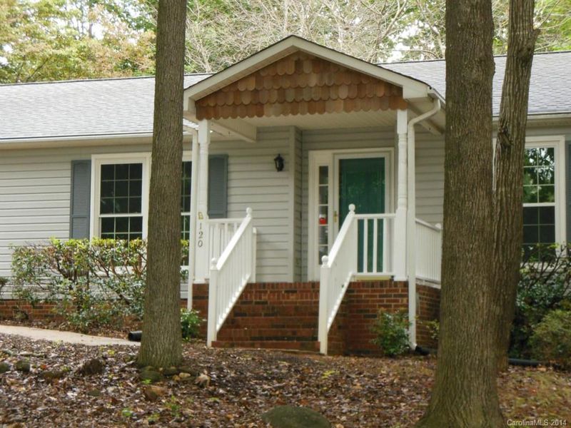 120 Laurelbrook Ct, Gastonia, NC 28056