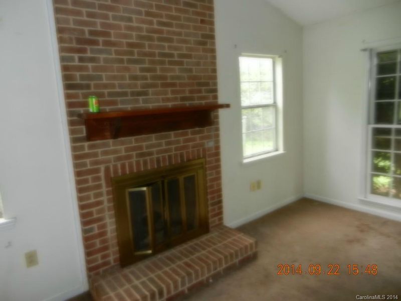 6929 Duncroft Ln, Charlotte, NC 28215