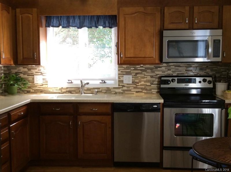 9231 Azalea Rd, Sherrills Ford, NC 28673