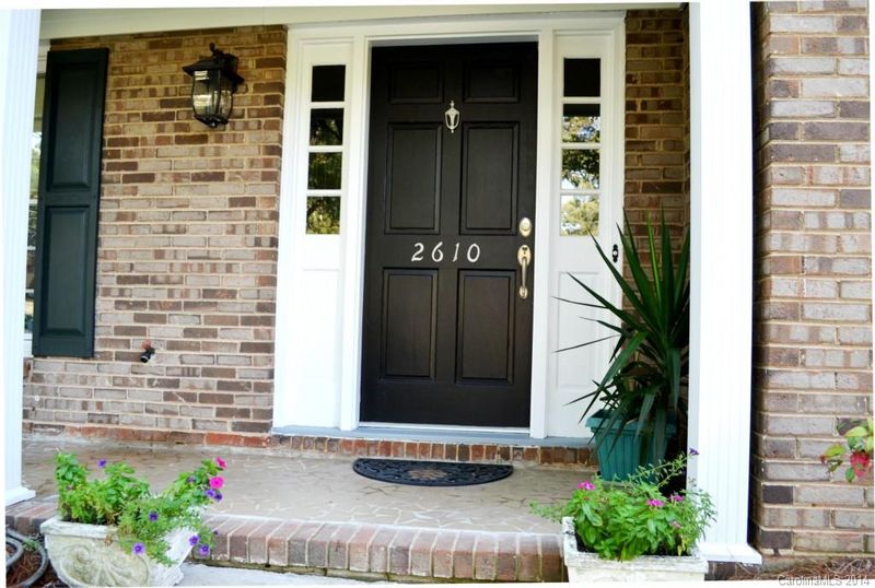 2610 Lilly Mill Rd, Charlotte, NC 28210