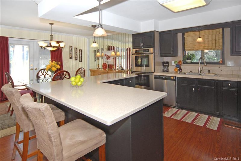 1010 Palmyra Dr, Tega Cay, SC 29708