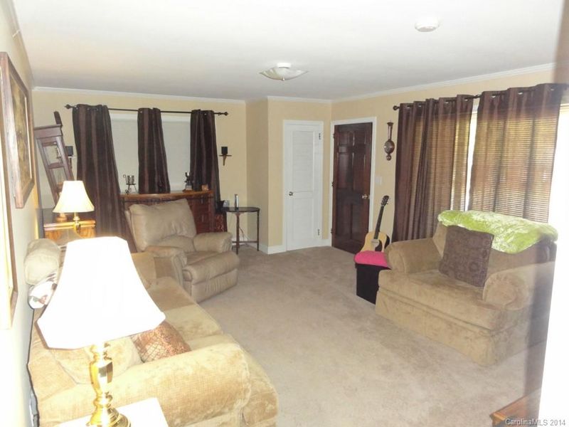 15 Rosedale Dr, Concord, NC 28027