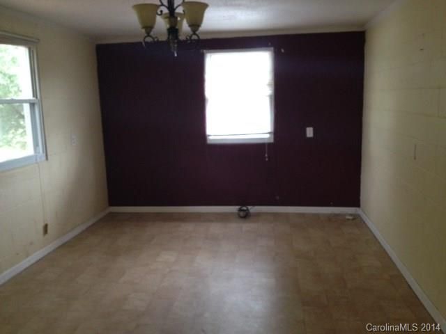 137 Snowbird Loop, Statesville, NC 28625