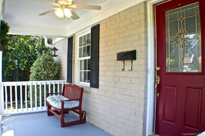 1316 Meadow Ln, Charlotte, NC 28205