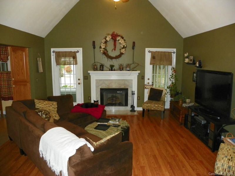 4044 Dakeita Cir, Concord, NC 28025