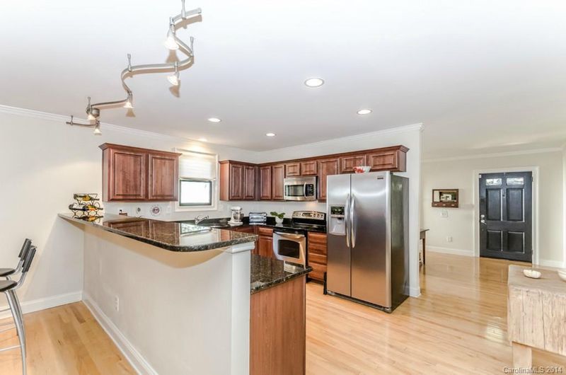 1230 Dade St #8, Charlotte, NC 28205