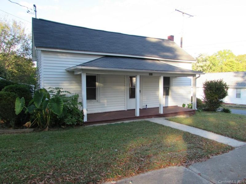 8563 Franklin St E, Mount Pleasant, NC 28124