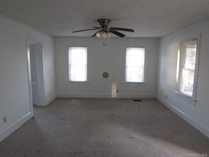 8563 Franklin St E, Mount Pleasant, NC 28124