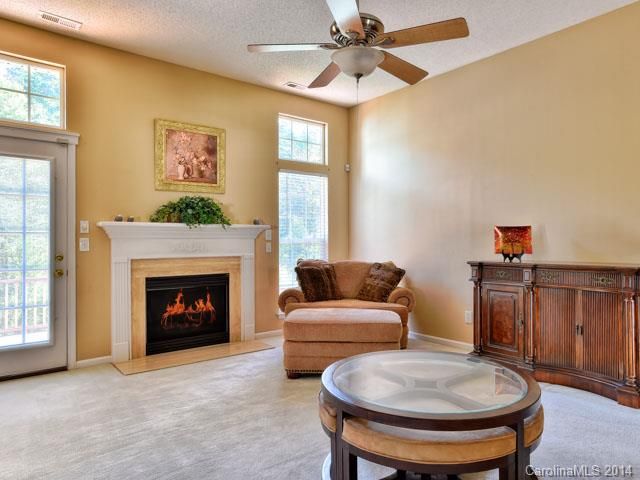5617 Davis Ridge Dr #111, Charlotte, NC 28269