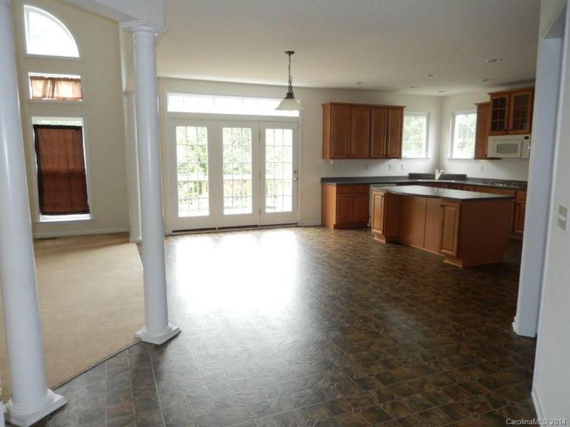 1407 Valhalla Dr, Denver, NC 28037