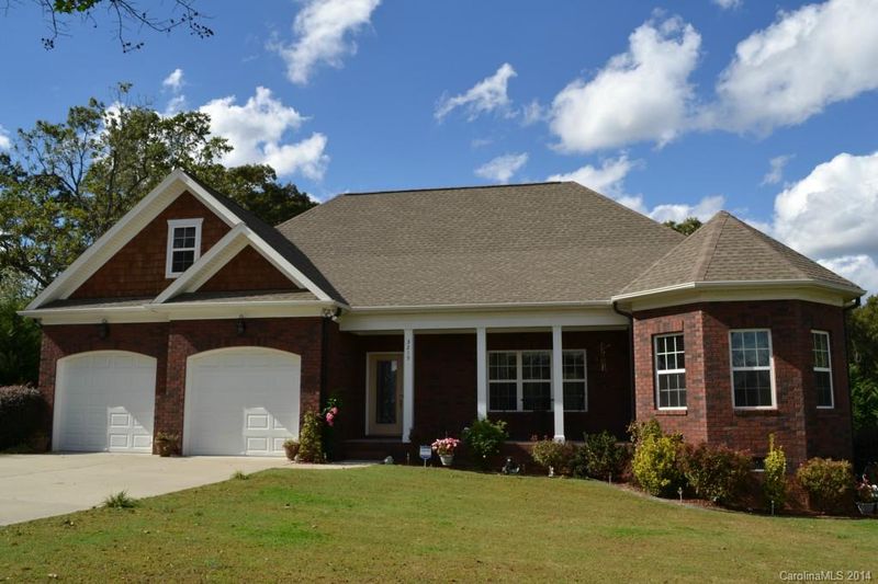 3215 Dan Hood Rd, Matthews, NC 28105