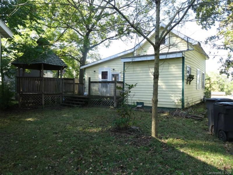 657 S Green St, Statesville, NC 28677