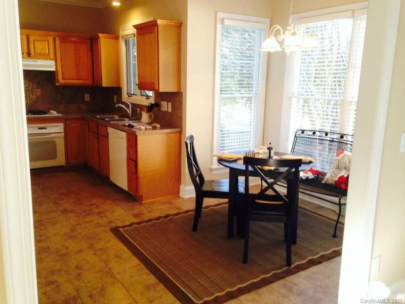 136 Lynbrook Dr, Davidson, NC 28036