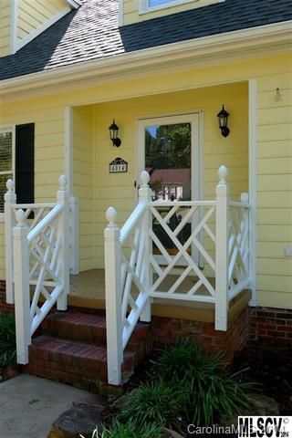 4014 Wandering Ln, Hickory, NC 28601